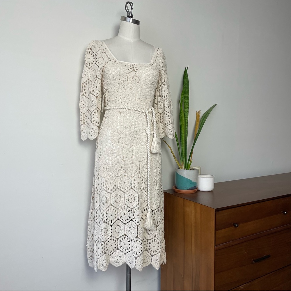 Q13/14 WE ARE KINDRED Luna Crochet Midi Dress - Picture 3 of 16